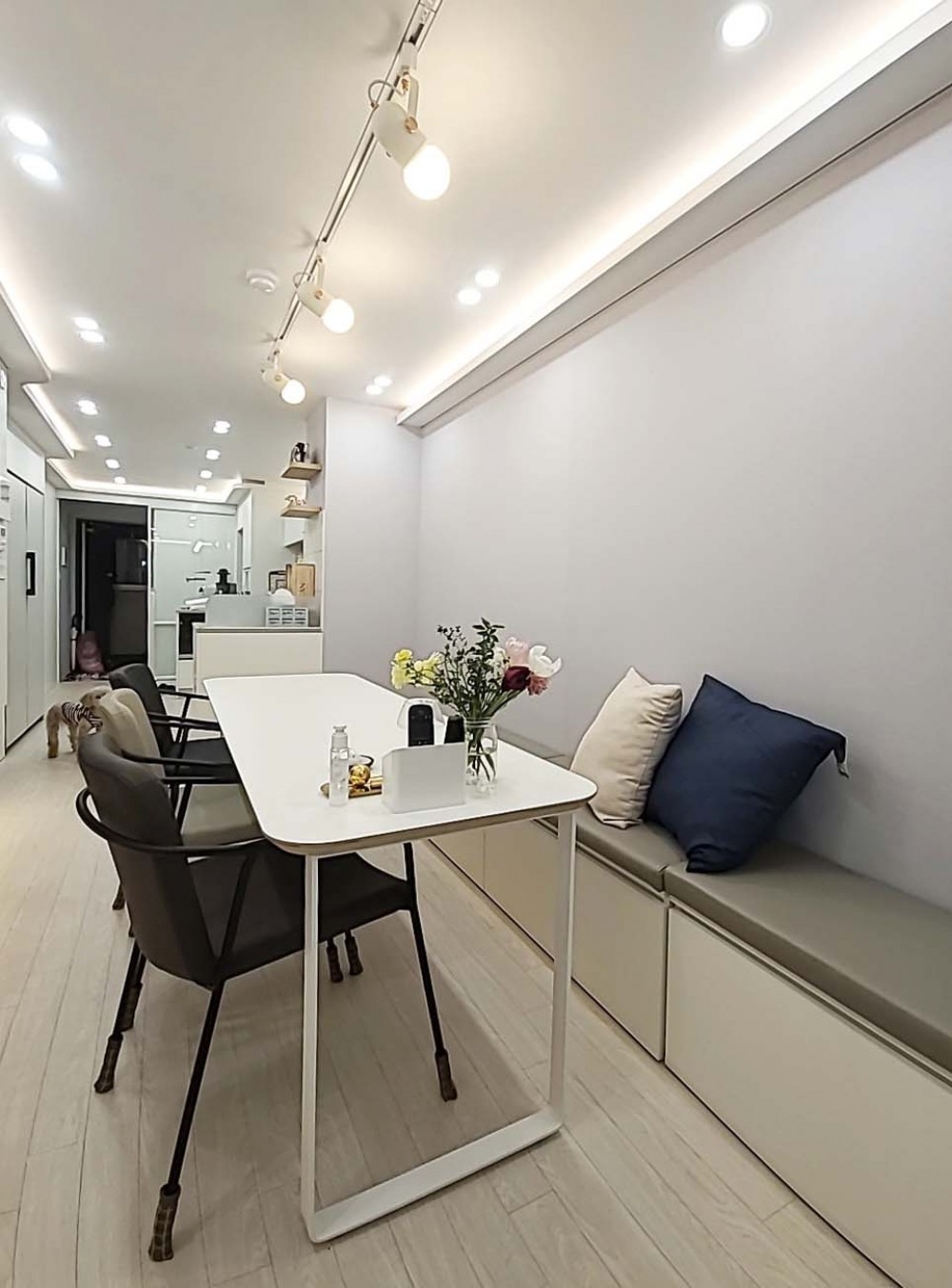 Furniture_Hyundai Apt